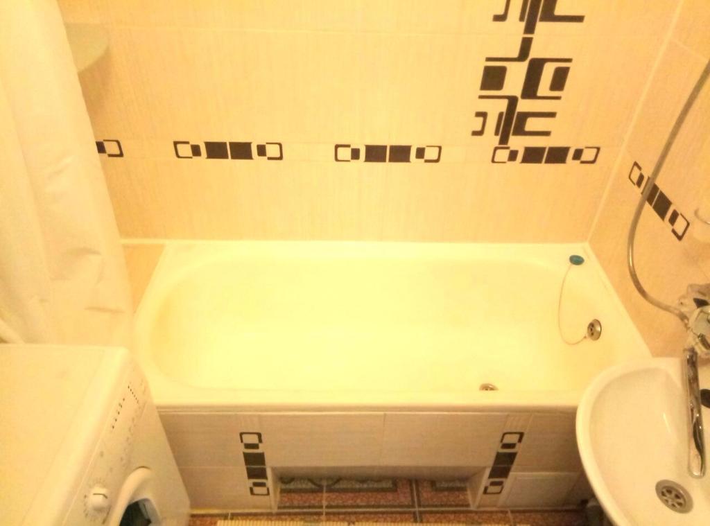 Gil Apartment 2К Квартира Центр Пл Петефи 9A Uzjhorod Exteriör bild