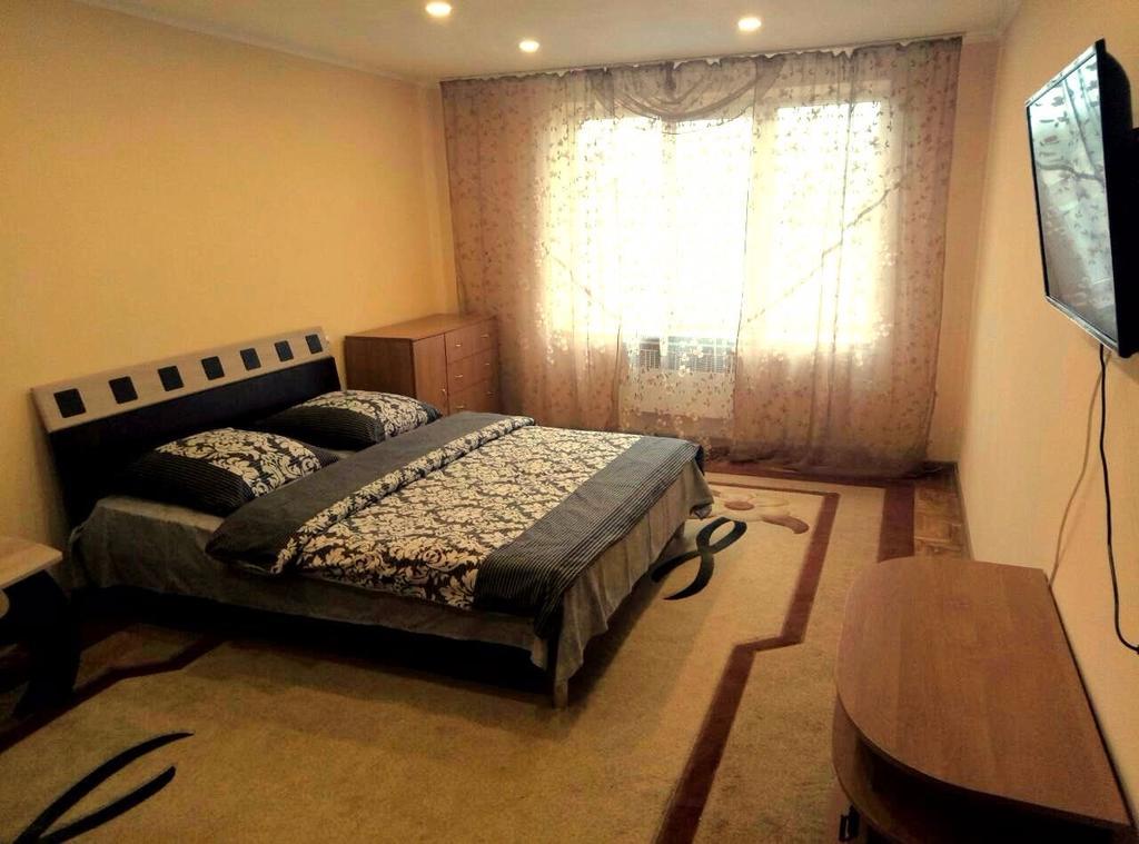 Gil Apartment 2К Квартира Центр Пл Петефи 9A Uzjhorod Exteriör bild